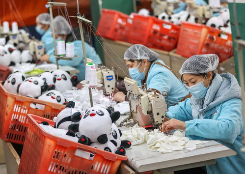 冰墩墩生產(chǎn)復工警示 拒絕黃牛高價倒賣音像制品